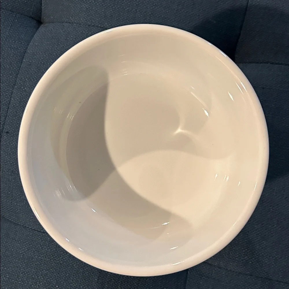 Williams Sonoma White Ceramic Bowls cereal oatmeal ice cream, set of two